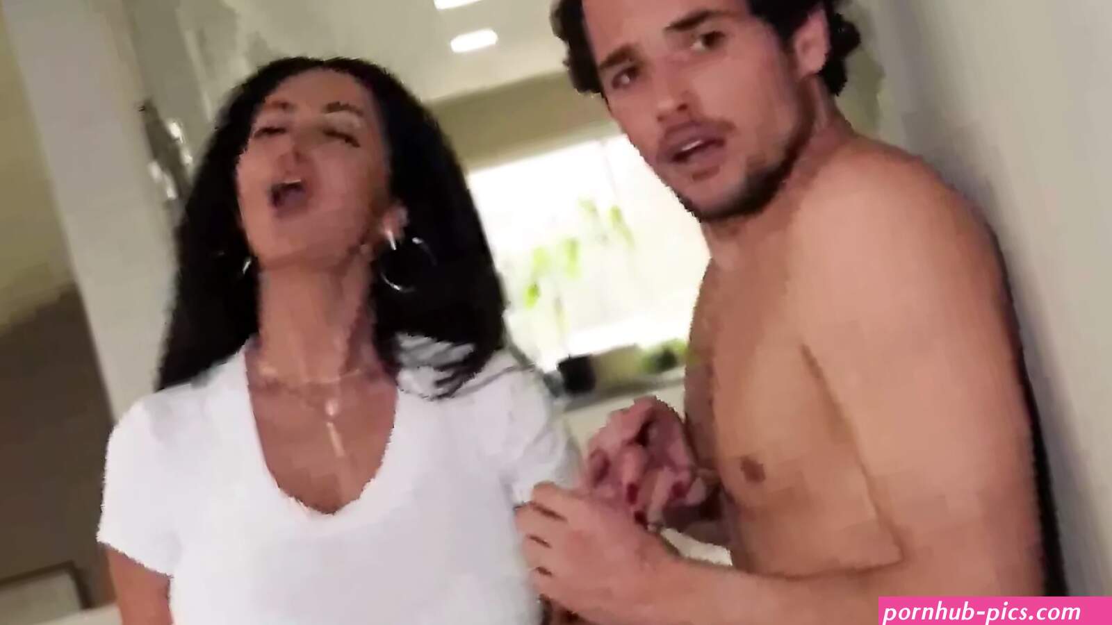 Free Hot Sexy Moms 720p HD Porn Videos