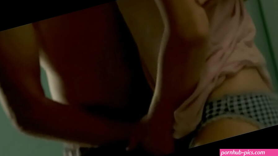 Kristen Bell in The Lifeguard 2013