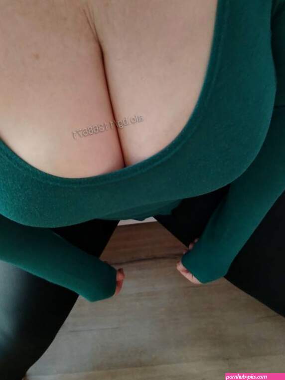 Escort girl Curvy mature lady