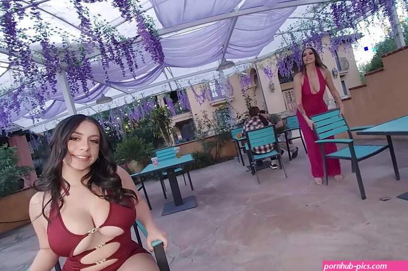 Curvy MILF Riding Porn Videos: VR XXX 2026