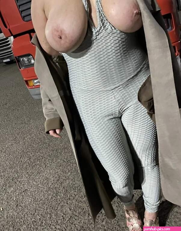 BIG TITS naked in puclic