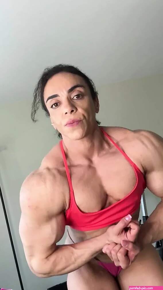 Free Muscular Legs Porn Videos