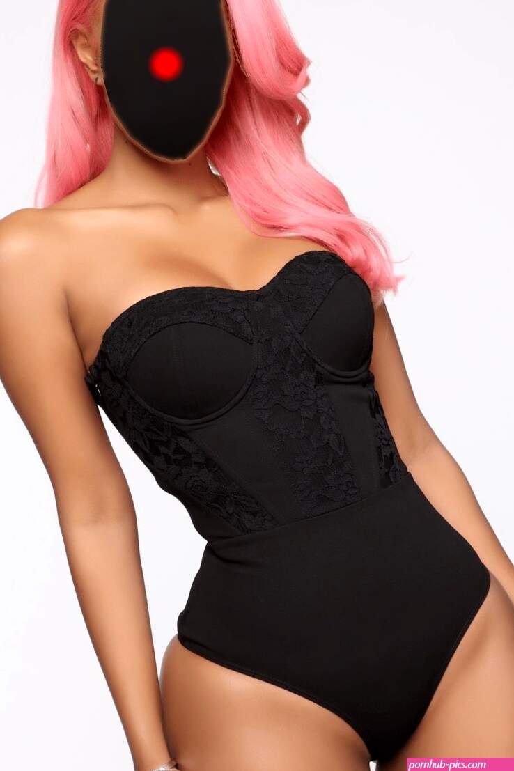 File:Sexy Fembot Model 2021-03-03.jpg