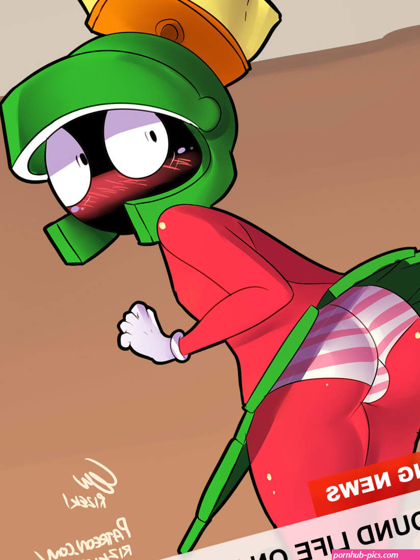 Marvin the Femboy Martian by MiiyaUwU on Newgrounds