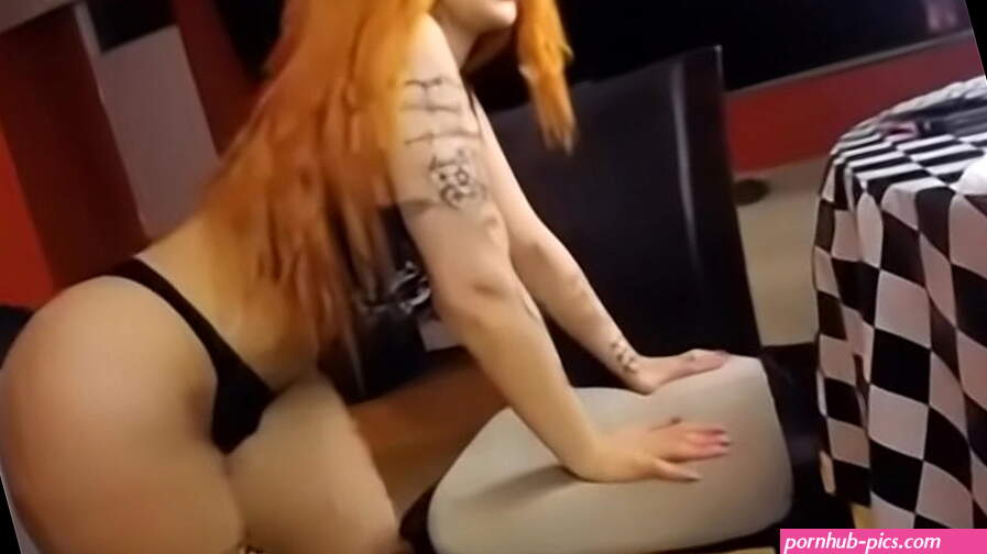 Super sexy pawg with incredible ass on cam