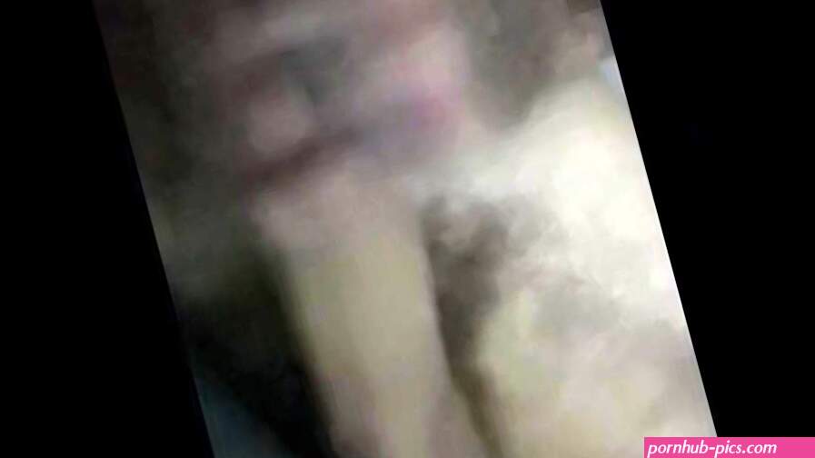 Bath time jerk off while squirting in his mouth
