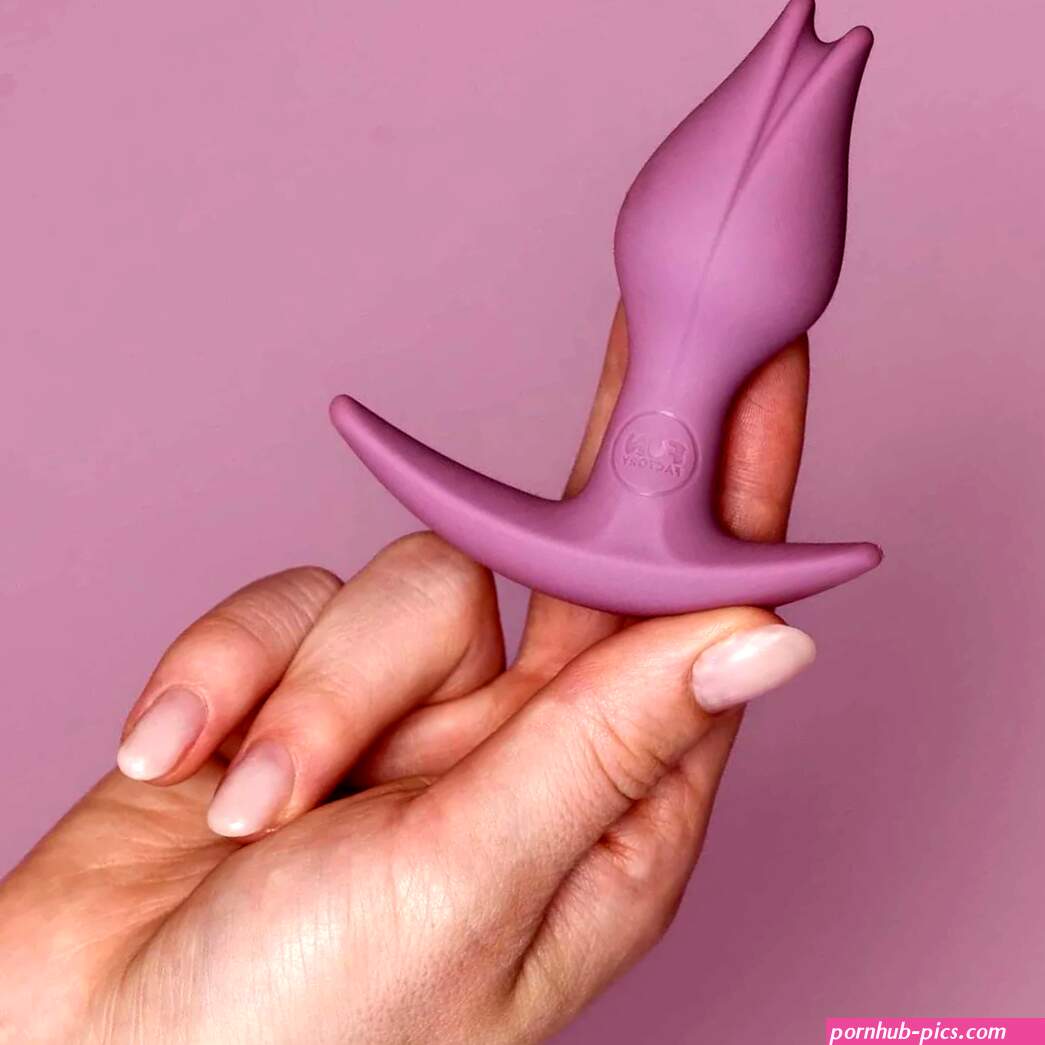 Fun Factory Bootie Fem Female Butt Plug Rose Anal Stimulation Anal Sex Toy