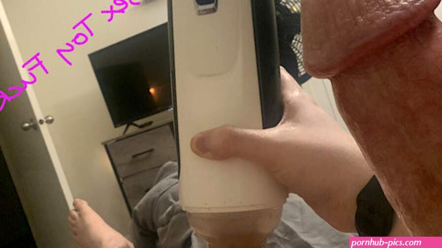 Automatic Male Pocket Pussy makes me CUM HARD! sex Toy Review