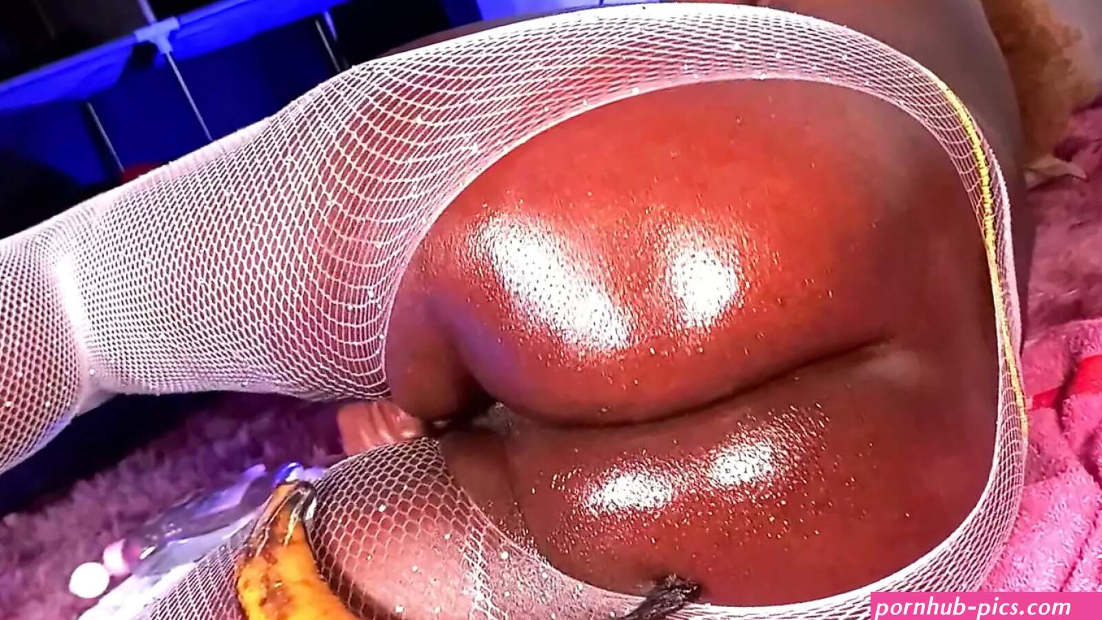 Free Big Oiled Ass Porn Videos 13