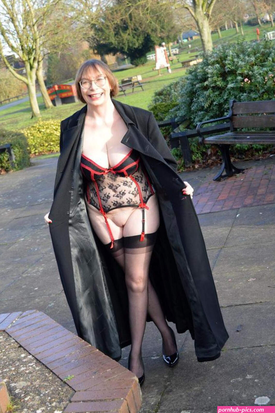 Mature amateur Barby Slut exposes her tits and pussy in a public setting