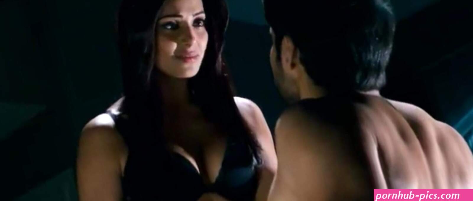 Bipasha Basu Nude Kissing Sexy Scenes