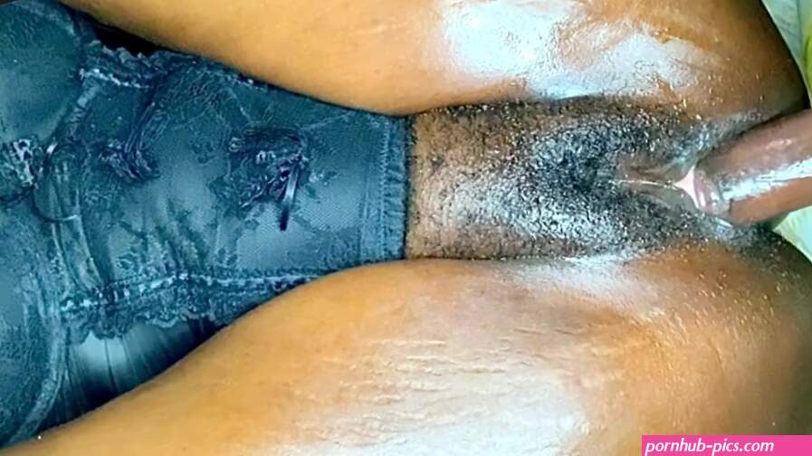 Creamy black pussy gets fucked and filled up with sperm