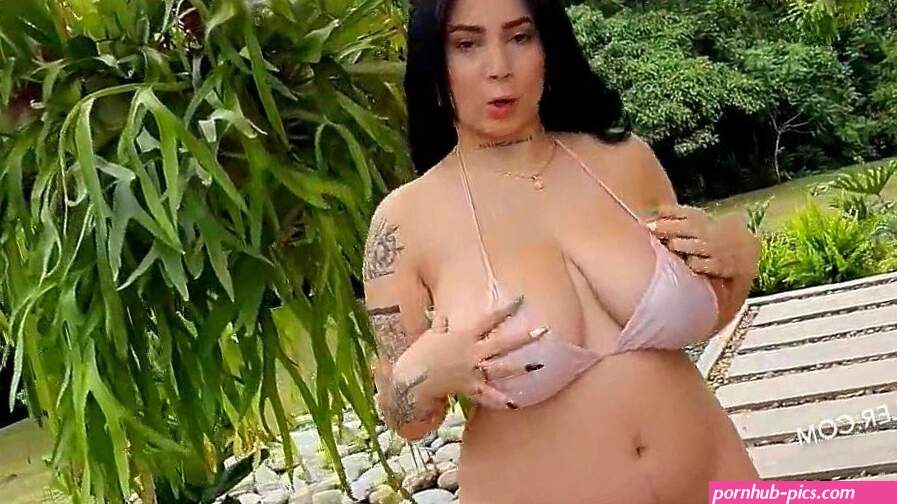 Big Boobs Bikini Solo Porn Videos: Free Big Boobs Bikini Solo Sex Videos