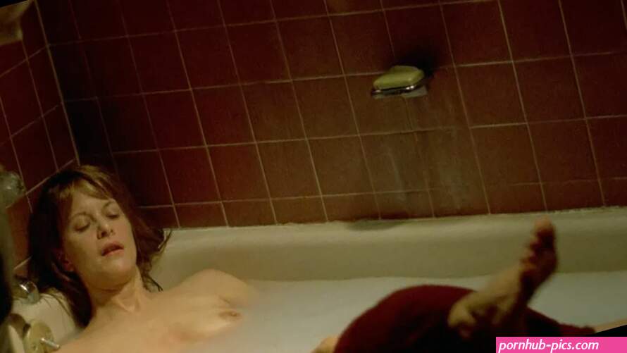 Top Ten Naked Celebrities in a Bathtub