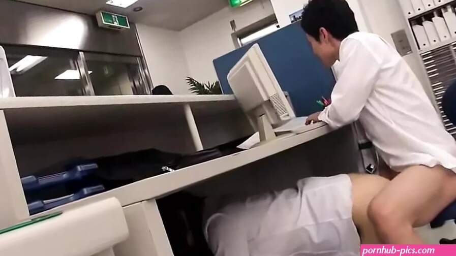 Free Under Desk Porn Videos 2