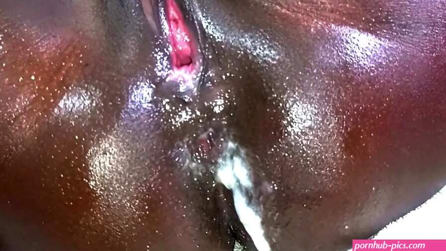 Black Ghetto MILF Anal Fuck and creampied