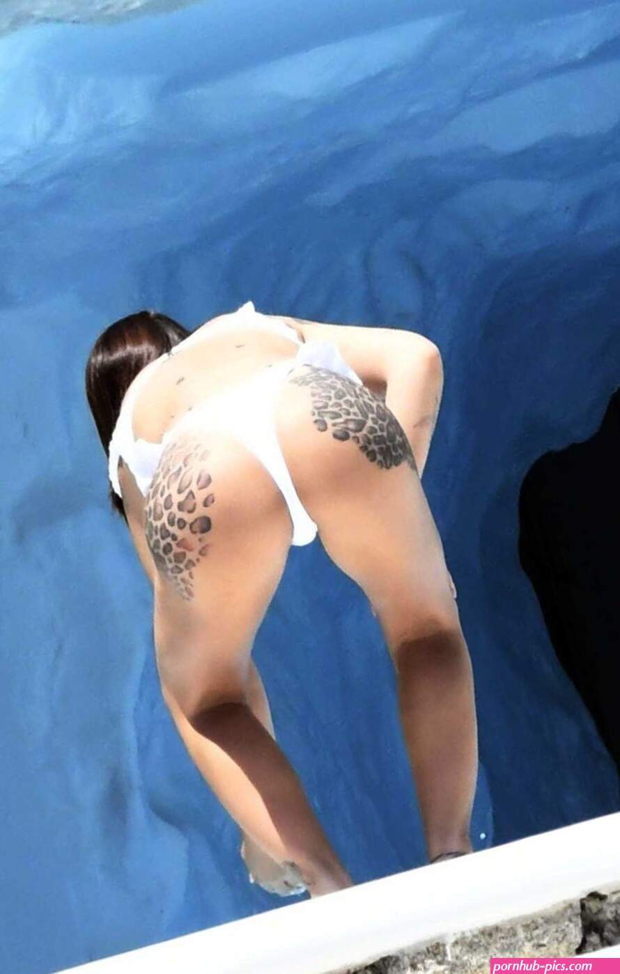 Elettra Lamborghini and Ludovica Pagani Sexy in Greece