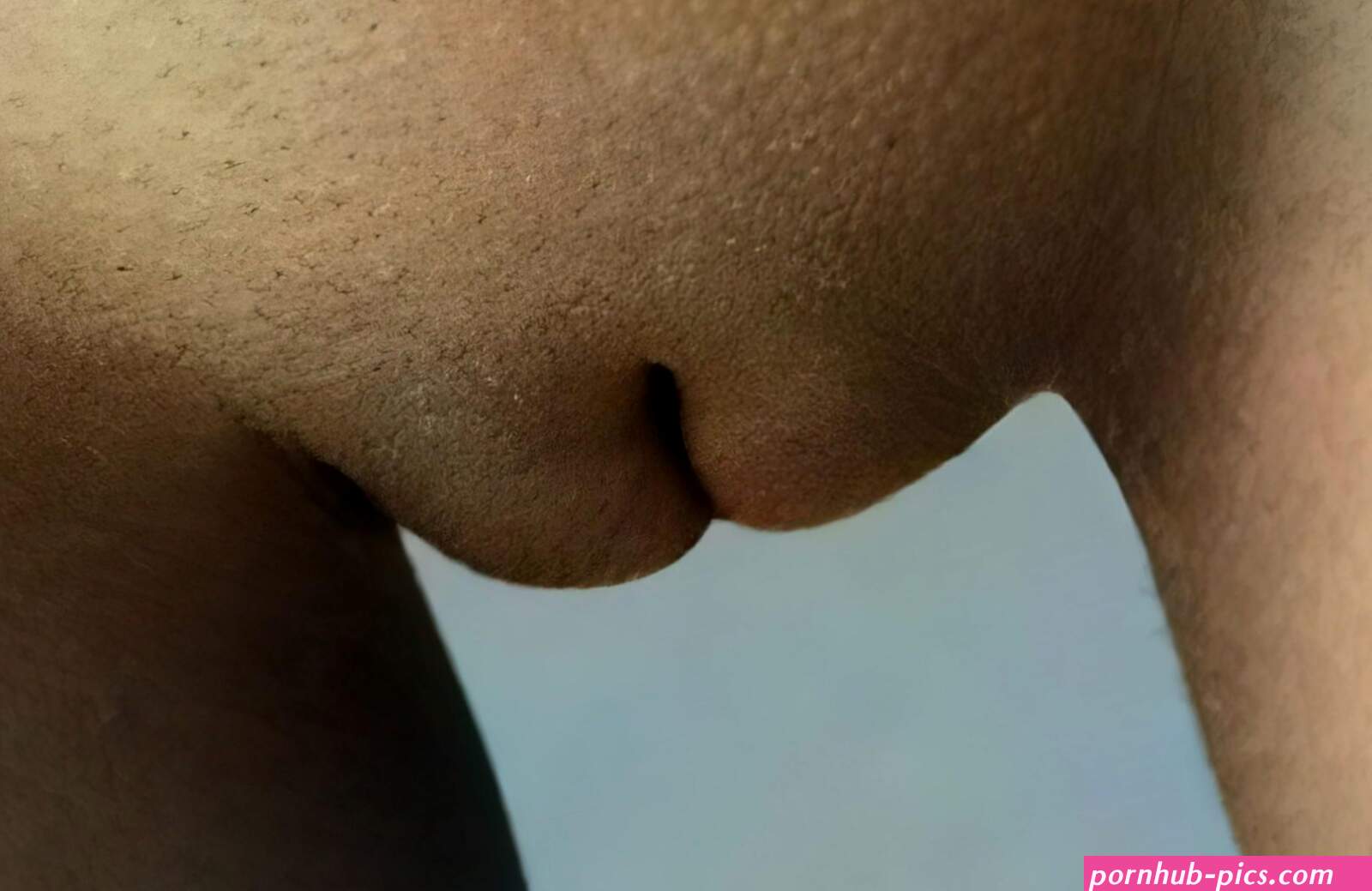 Close view of Emily Ratajkowski Pussy