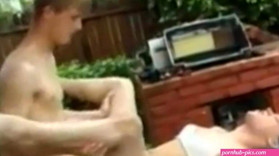 Vintage shemale porn with a and a blonde twink fucking and cumming