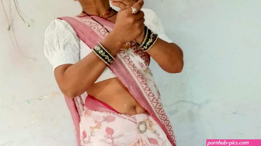 Desi Bhabhi Takes Off Her Blouse Porn Videos: Full HD 1080p XXX 2026