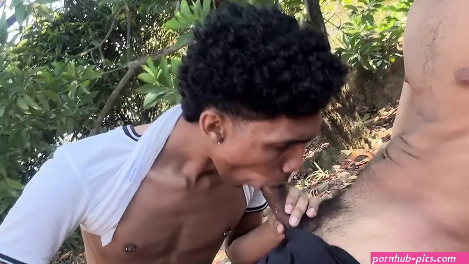 My sisters boyfriend wanted to try my cock in the middle of the mountain met vergar4daviid Colombiaan Deepthroat Ruige seks Realiteit Openbaar Gay HD Porno
