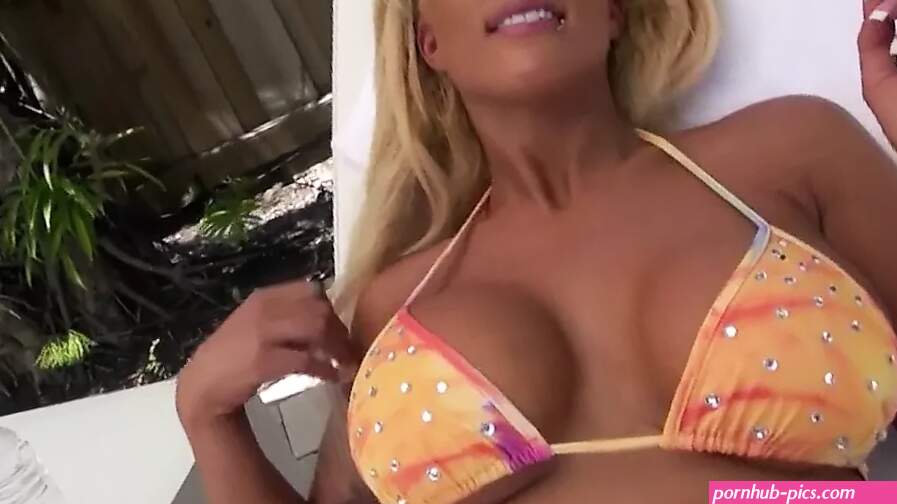 Free MILF Hunter Porn Videos