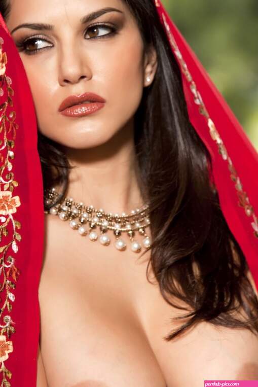 Curvy Indian Sunny Leone 14 15 Sexy Picture