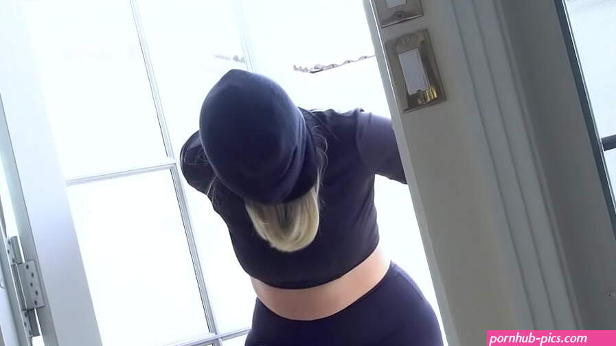 Horny Thief Gets Fucked