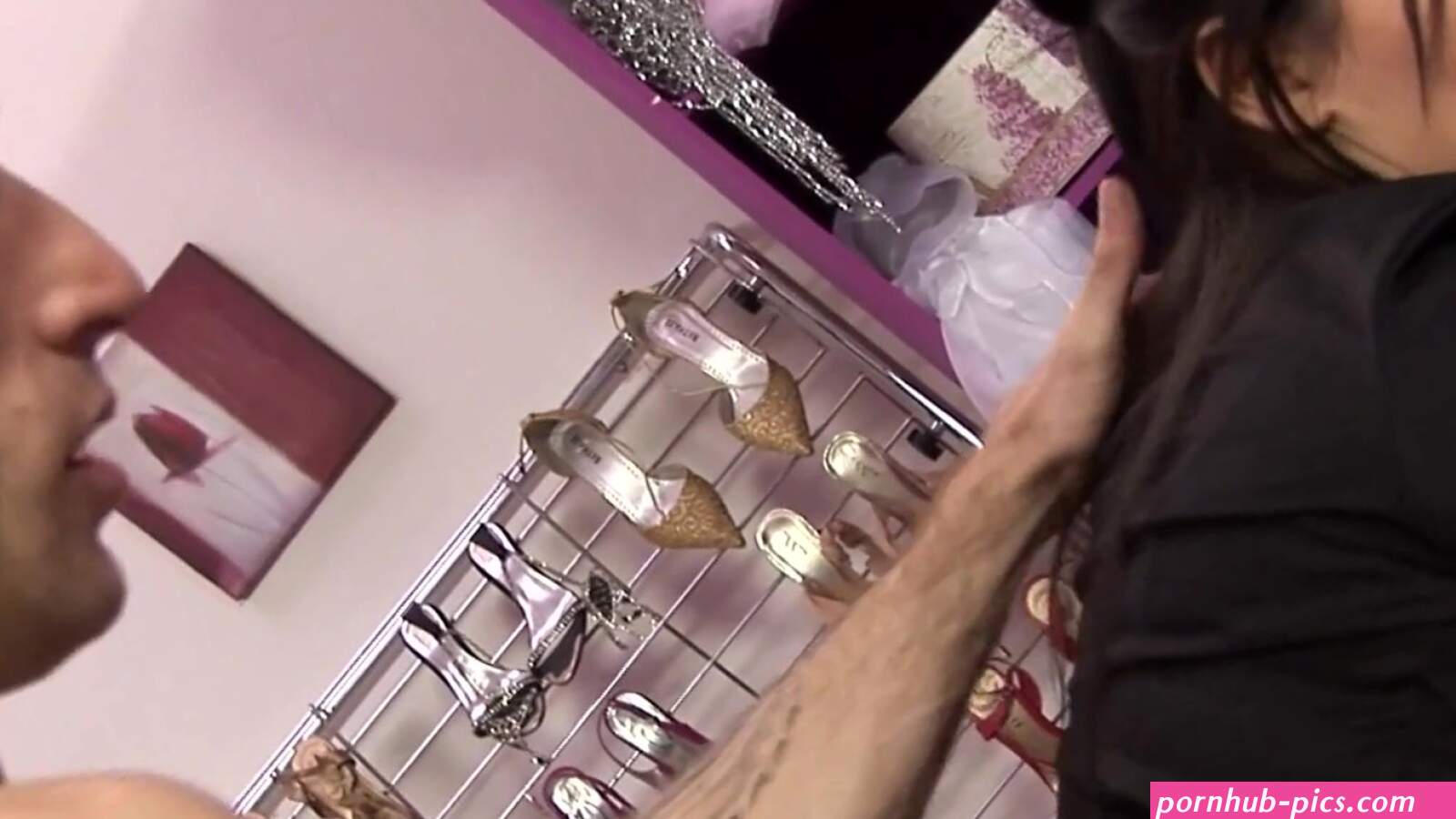 Brunette thief sucks a dick and fucks the store owner watch online