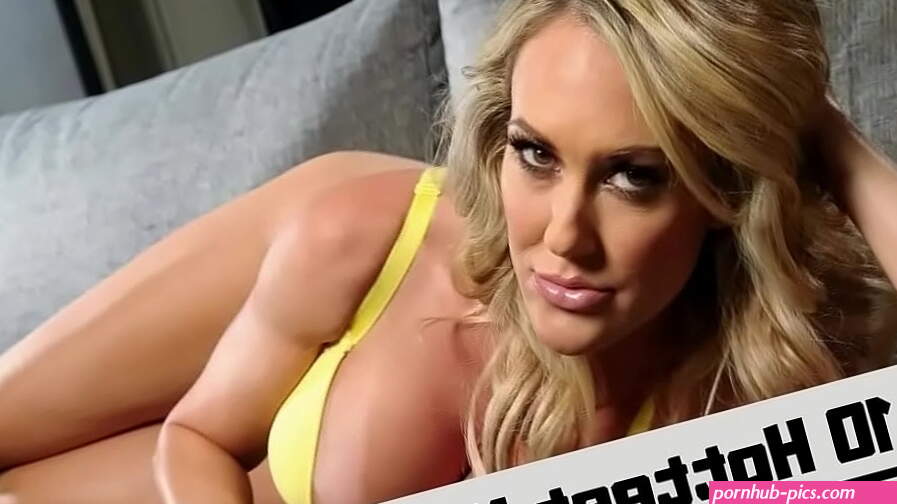 Top 10 Hottest MILF Pornstars