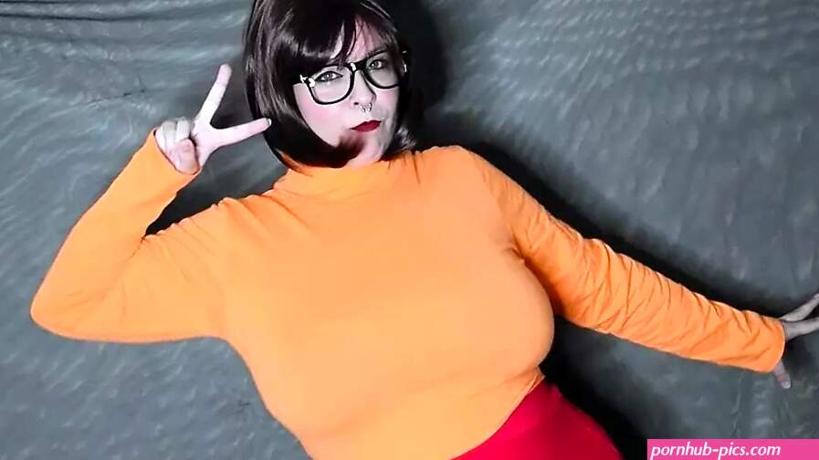 Velma Cosplay strip feat. Sawyer St Sin