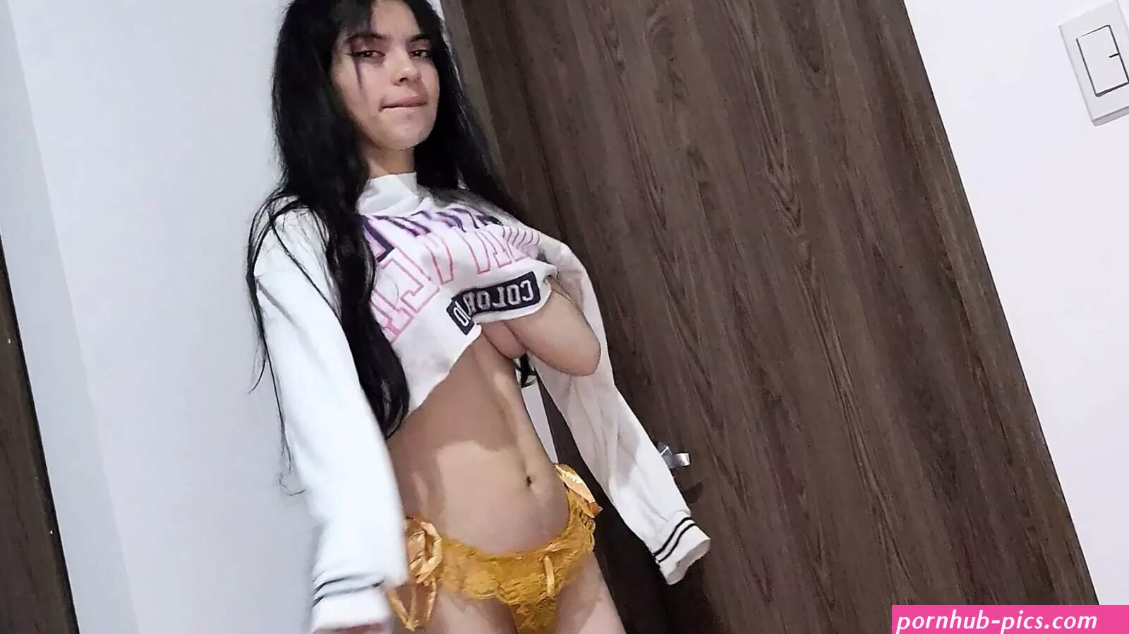 Free Nude Photos UHD 4K 2160p Porn Videos