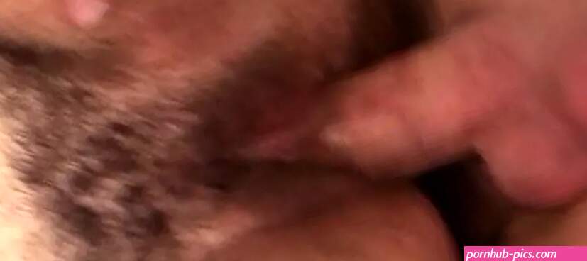Hairy Pussy Mature Mom seduce to Fuck by Young Guy next Door