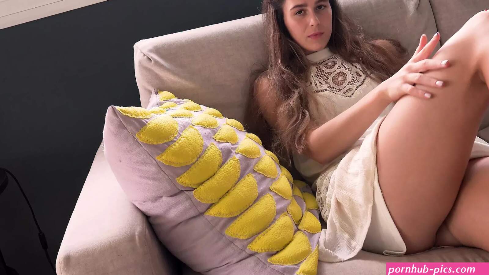 Amateur Stretching Anal With Big Dildo On The Coutch 4K feat. Daniel Wilson
