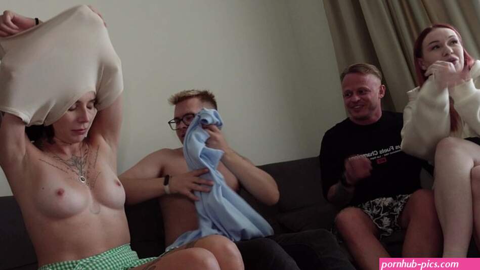 SWINGERS: Amateur Couple Swap With ANAL