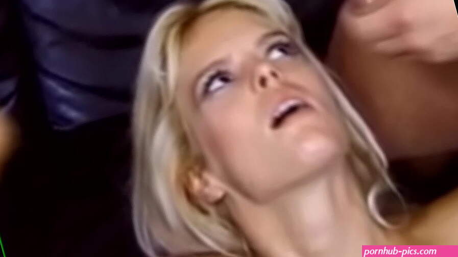 Anal Fantasy For Amateur Blonde Swinger Enjoyment