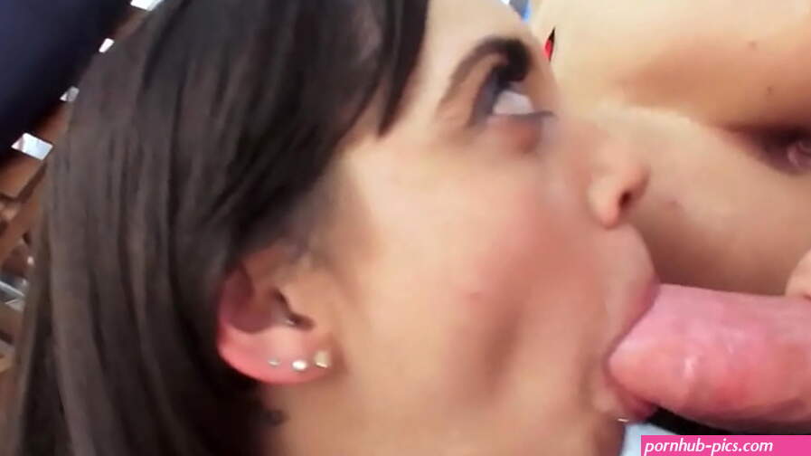 Hardcore Ass To Mouth Anal Threesome