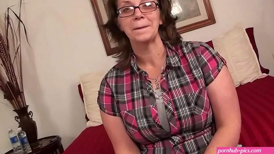 Raw new real amateur first time hot moms