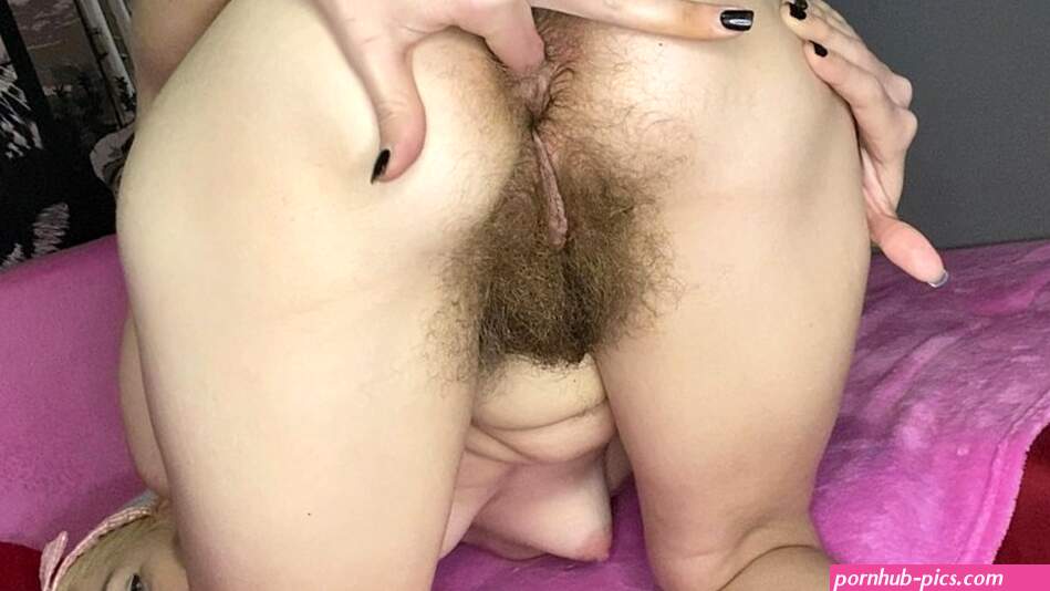 Amateur Blonde hairy asshole fingering and playing