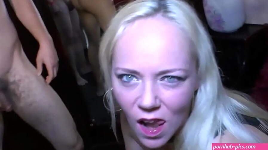 Blonde milf with huge tits creampie gangbang