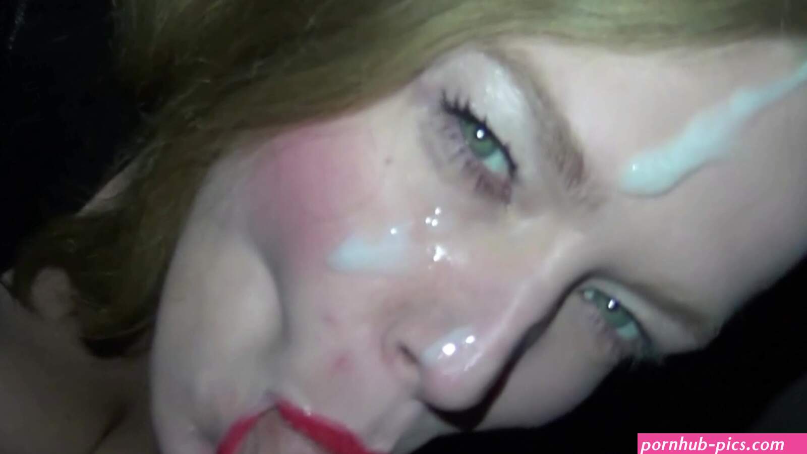 Facial cumshot with blond amateur german milf