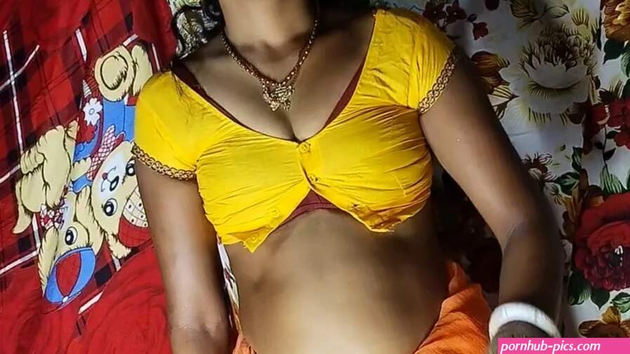 Free Blouse Porn Videos