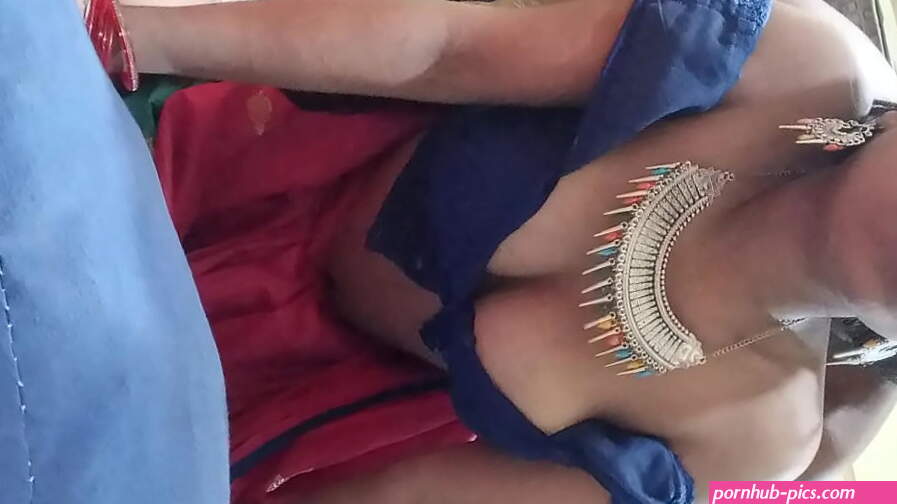 Hot horny wife romantic sex in saree blouse.
