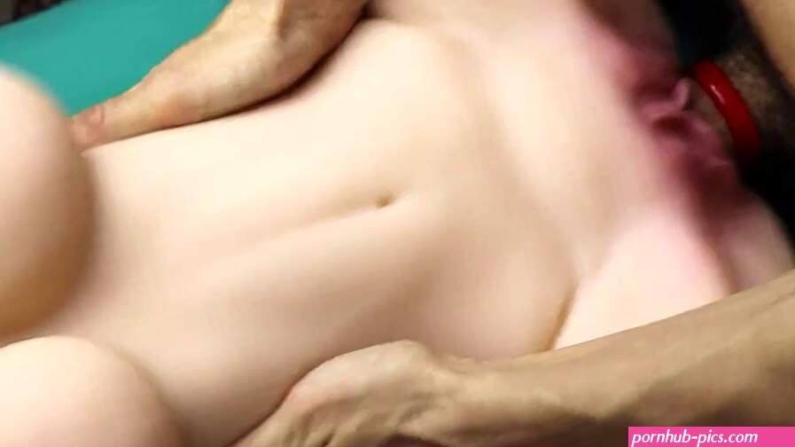 Super sexy realistic model and passionate orgasm deep in tender pussy