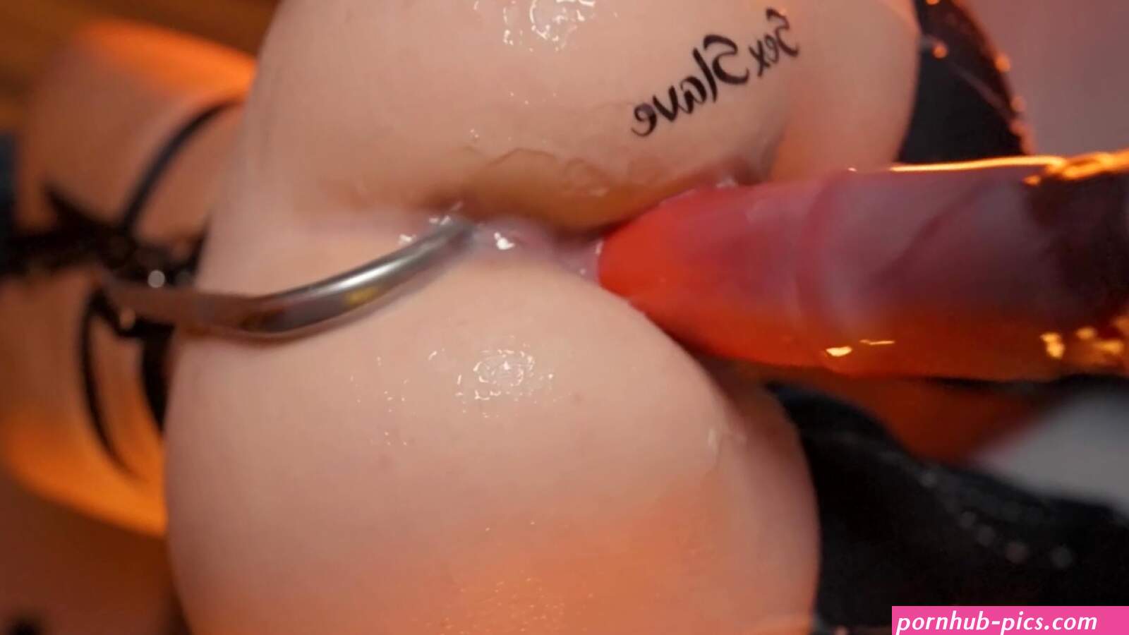 122Damn Bound Anal-hooked a Fit Bubble-assed Sex-slave Gets Her Cunt Drilled Creampied By a Fuck-machine