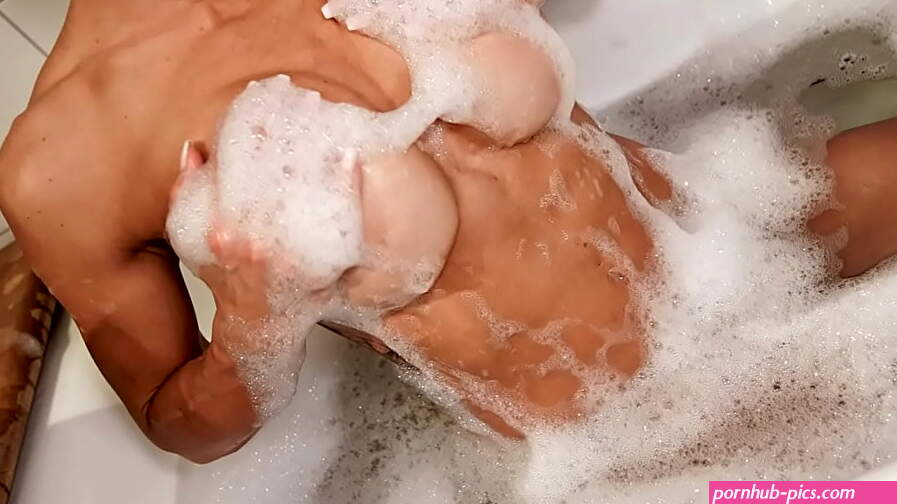 Busty Step Mom Lily Strong Fucks Her Horny Step Son In The Bathtub