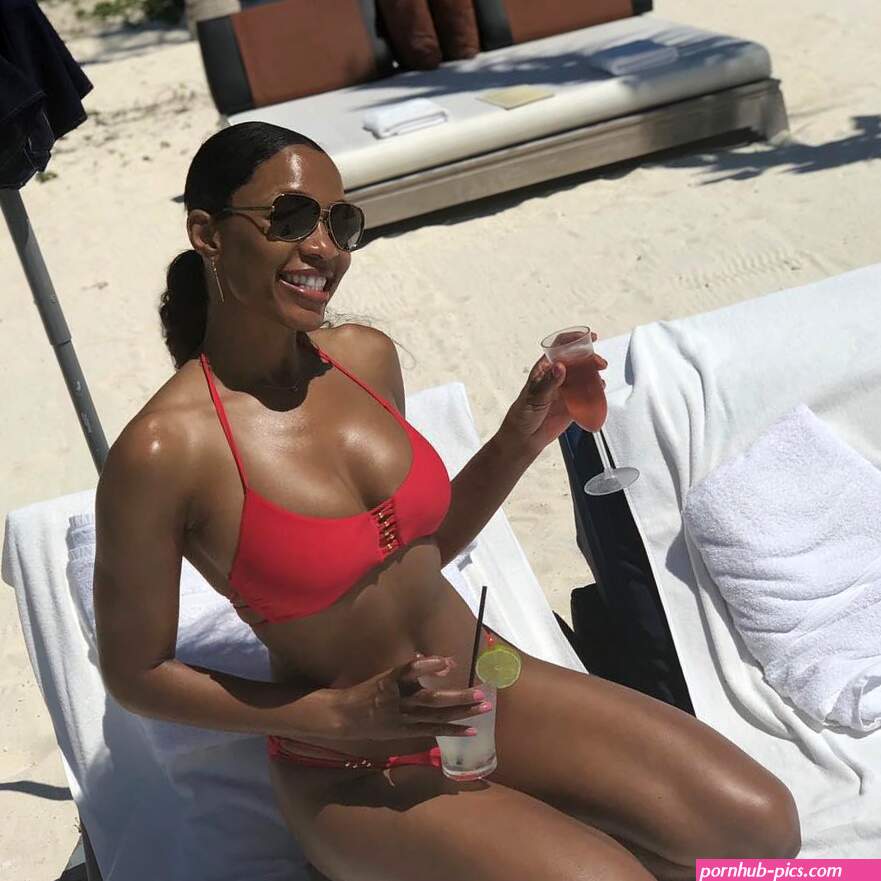 CARI CHAMPION Nude