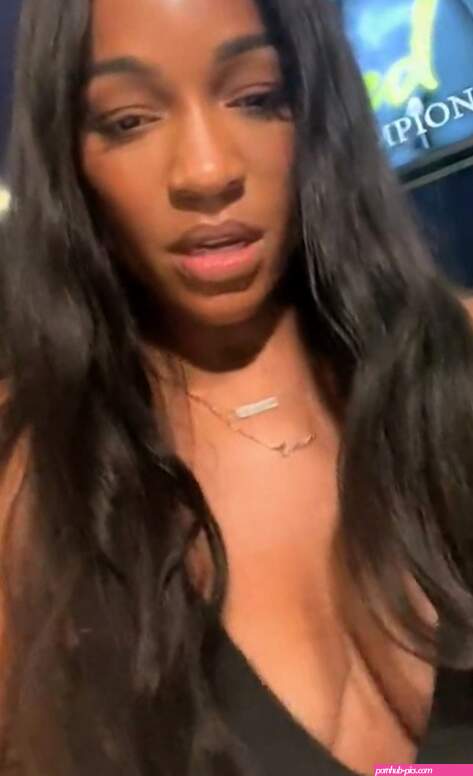 Cari Champion Nude Leaks Photo 23