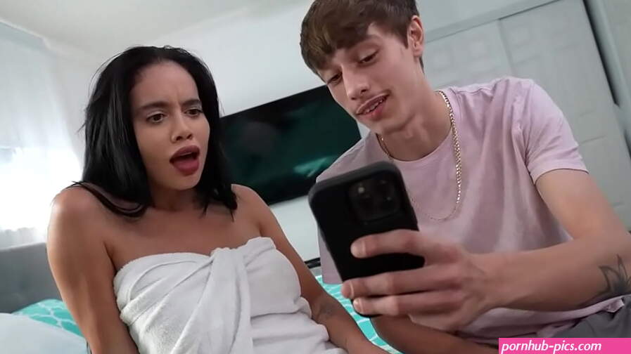 Stepson caught MILF stepmom cheating then fucked her