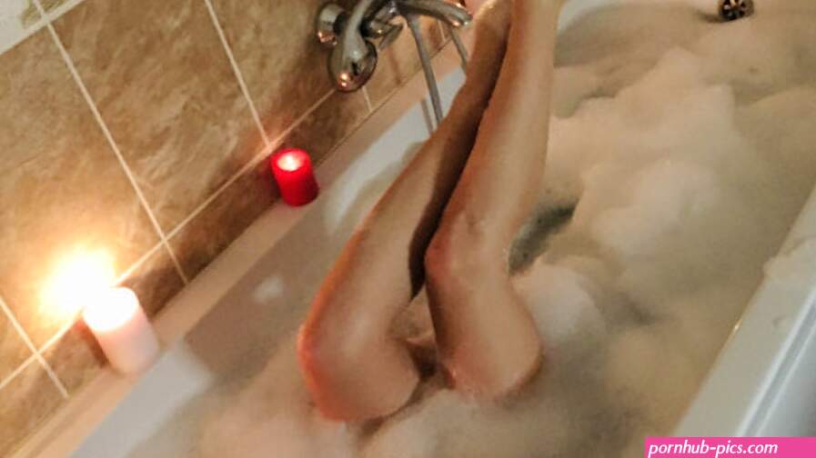 Cheating wife fuck with her husbands best friend in the bathroom